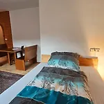 Appartamento Helle, Hochwertig Neu Rennovierte Kuenstlerwohnung Innsbruck