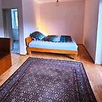 Helle, Hochwertig Neu Rennovierte Kuenstlerwohnung Appartamento *